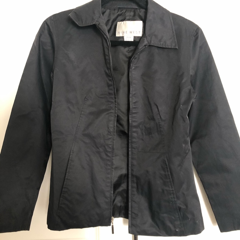 Women’s black jacket